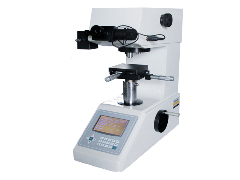 維氏硬度計的功能配置解析